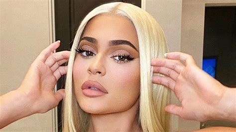 Kylie Jenner Goes Platinum Blonde In New Insta Selfie In Gucci 